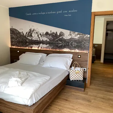 Dolomeet Boutique Hotel Pinzolo