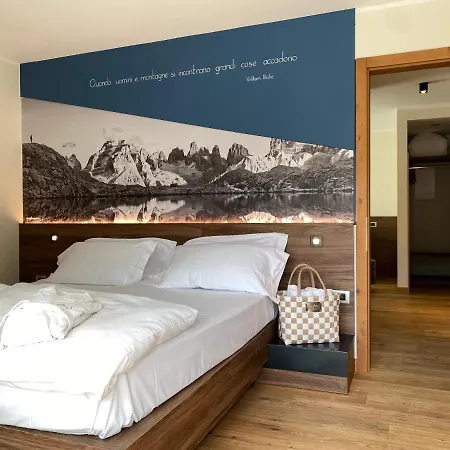 Dolomeet Boutique Hotel 4*