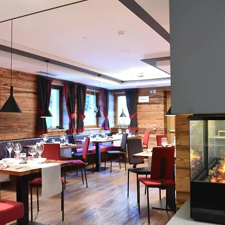 Dolomeet Boutique 4*