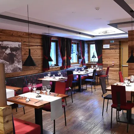 Dolomeet Boutique Hotel 4*
