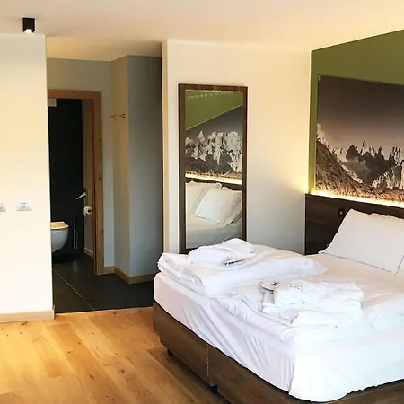 Hotel Dolomeet Boutique Pinzolo