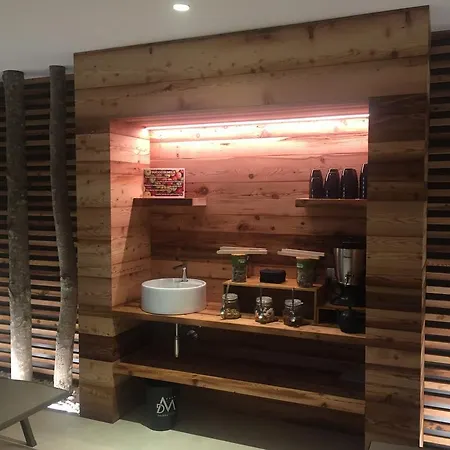Dolomeet Boutique Hotel 4*