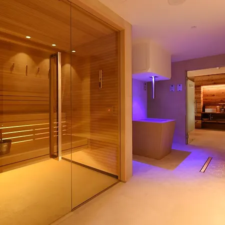 Dolomeet Boutique 4* Pinzolo