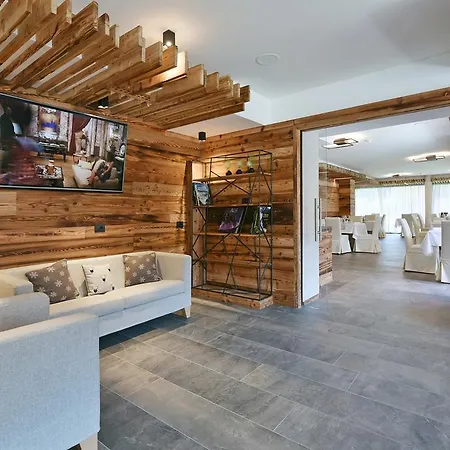 Hotel Dolomeet Boutique Pinzolo