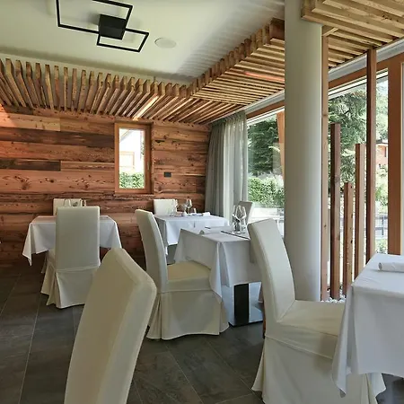 Dolomeet Boutique 4* Pinzolo