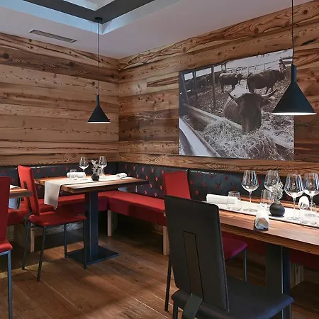 Hotel Dolomeet Boutique Pinzolo
