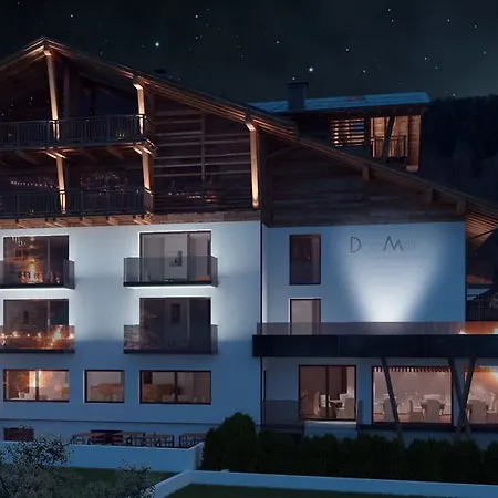 Dolomeet Boutique 4* Pinzolo