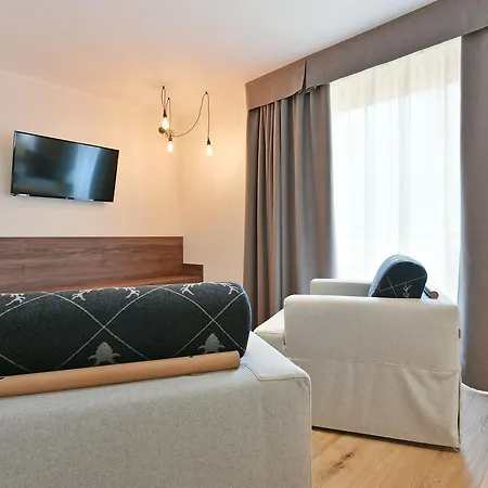 Hotel Dolomeet Boutique Pinzolo